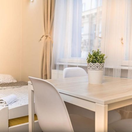 Hostel Krakowskie Klimaty Ngoại thất bức ảnh