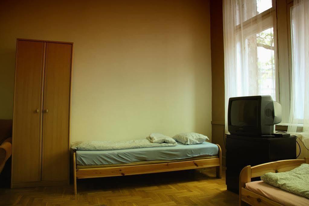 Hostel Krakowskie Klimaty Ngoại thất bức ảnh