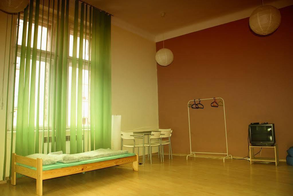 Hostel Krakowskie Klimaty Ngoại thất bức ảnh