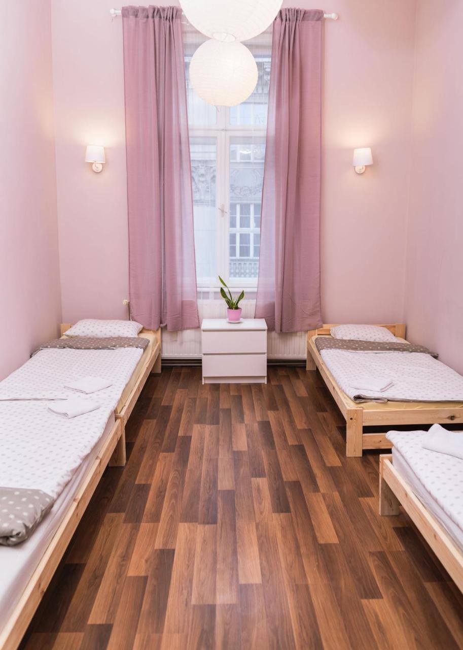 Hostel Krakowskie Klimaty Ngoại thất bức ảnh