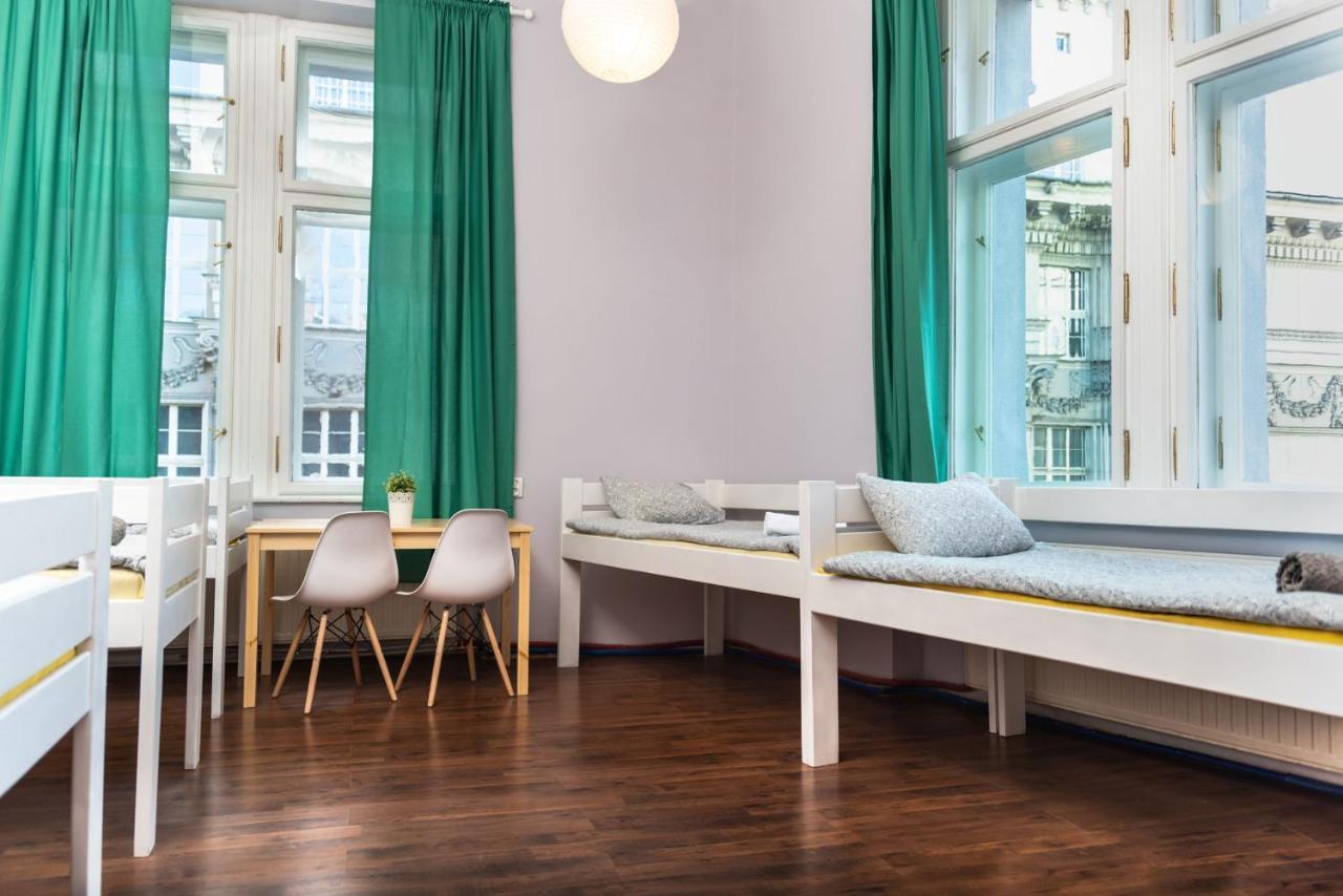 Hostel Krakowskie Klimaty Ngoại thất bức ảnh